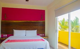 Hotel Happy Beach